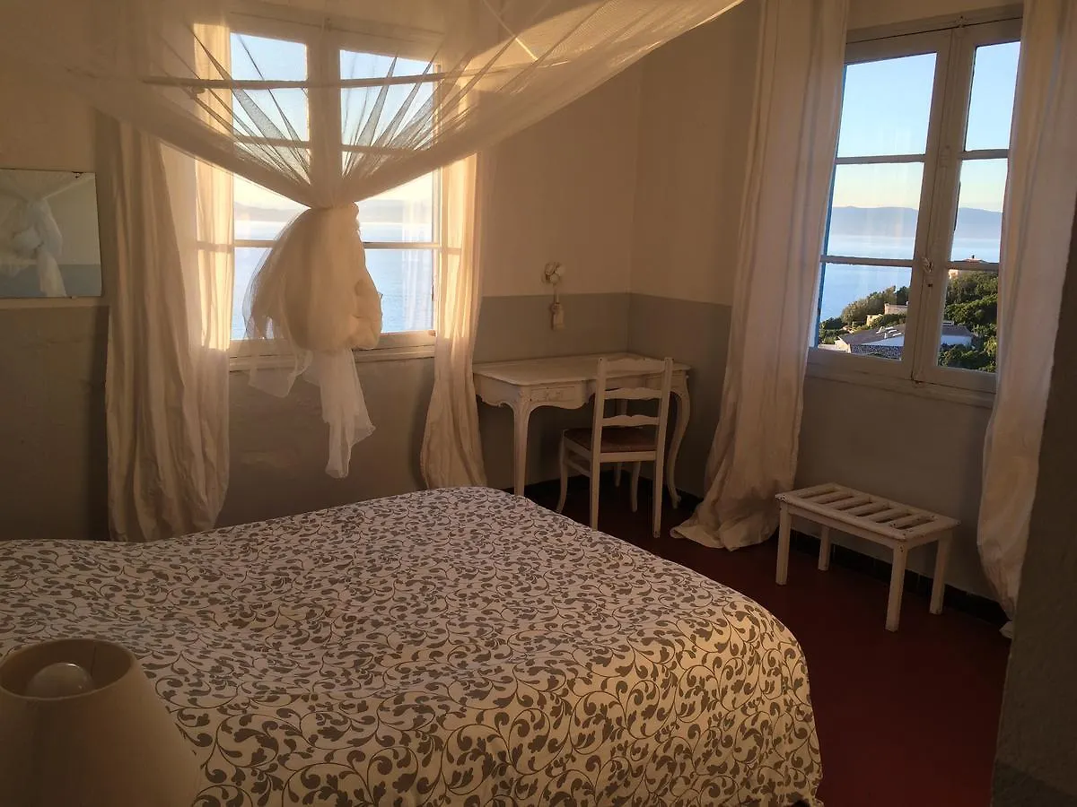 Love hotel La Brise Marine - Hotel Libertin Naturiste Ile du Levant